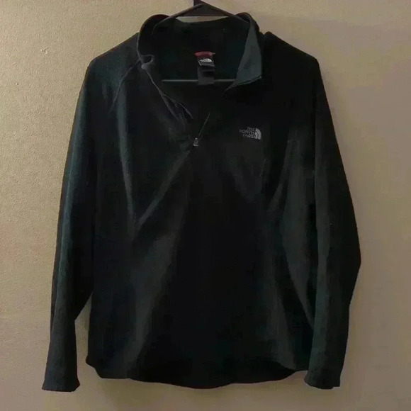 The North Face light weight pull over, black, large - Picture 2 of 6